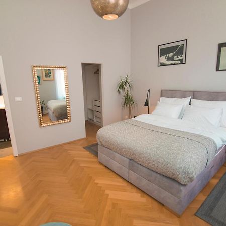 Stross Apartments Загреб Екстериор снимка