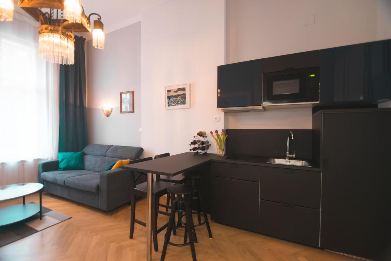 Stross Apartments Загреб Екстериор снимка