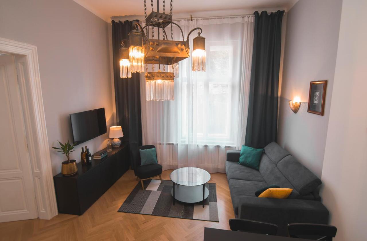 Stross Apartments Загреб Екстериор снимка